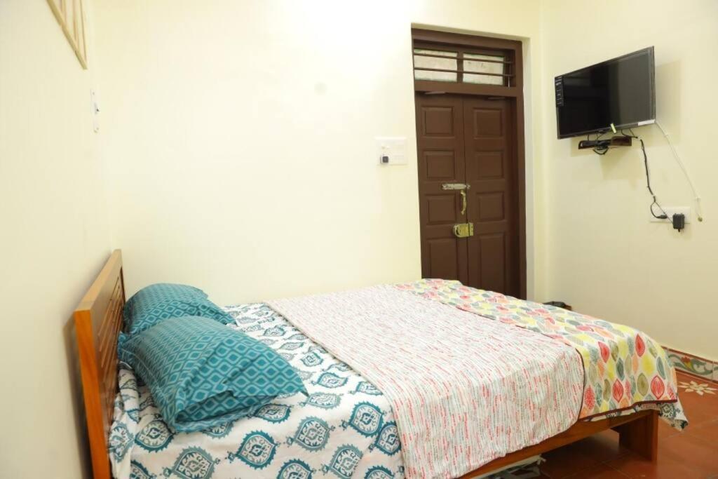 Heritage Home With 3 Bed/3 Bath With Kitchen In A Residential Neighborhood. Madurai Exterior photo